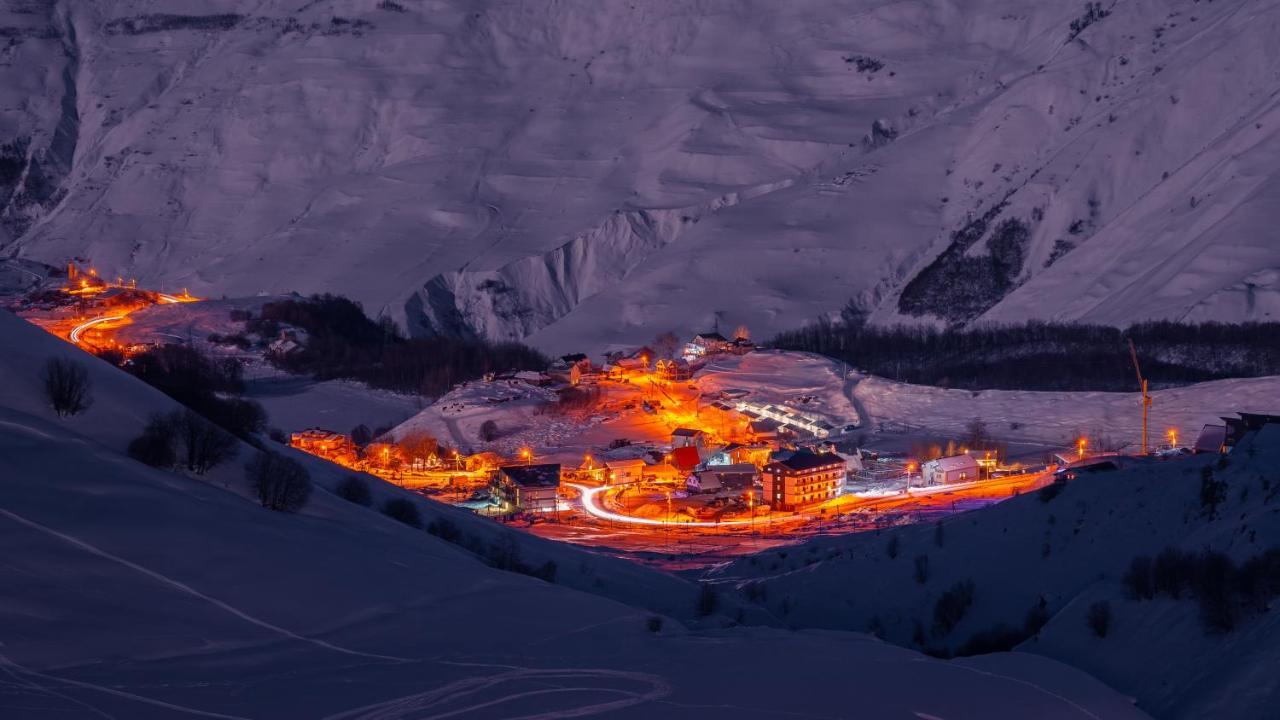 Gudauri Mountain Views Apartment Luaran gambar